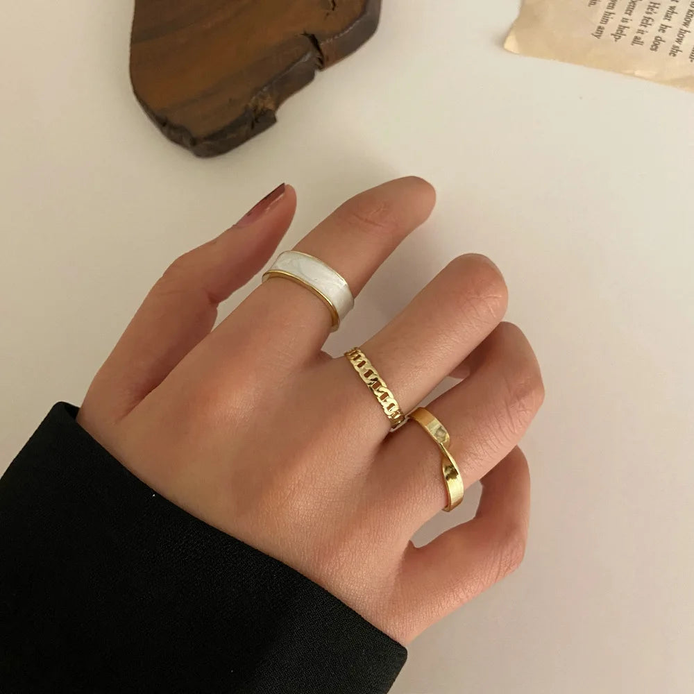 Boho Zirkon Ringe Set für Frauen, Gold Farbe Böhmen Kristall Brief Liebe Herz Mond Pfeil Blume Ring Hochzeit Schmuck Geschenke