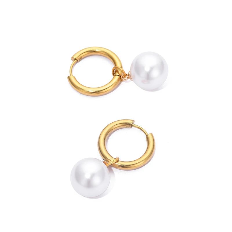 Mode Imitation Perle Anhänger Edelstahl Hoop Ohrringe Frau Runde Weiße Perlen Temperament Elegante Tropfen Baumeln Schmuck