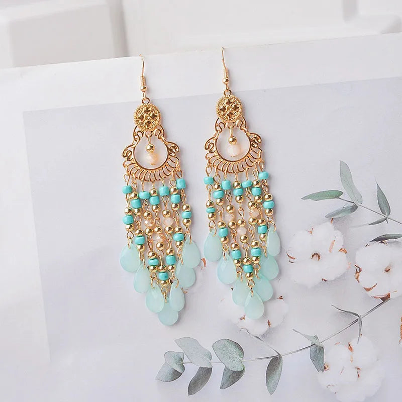 Böhmische lange Acryl-Wassertropfen-Quasten-Ohrringe für Frauen, ethnische mehrfarbige Perlen, Tropfenöl, handgefertigte baumelnde Ohrringe, Boho-Schmuck