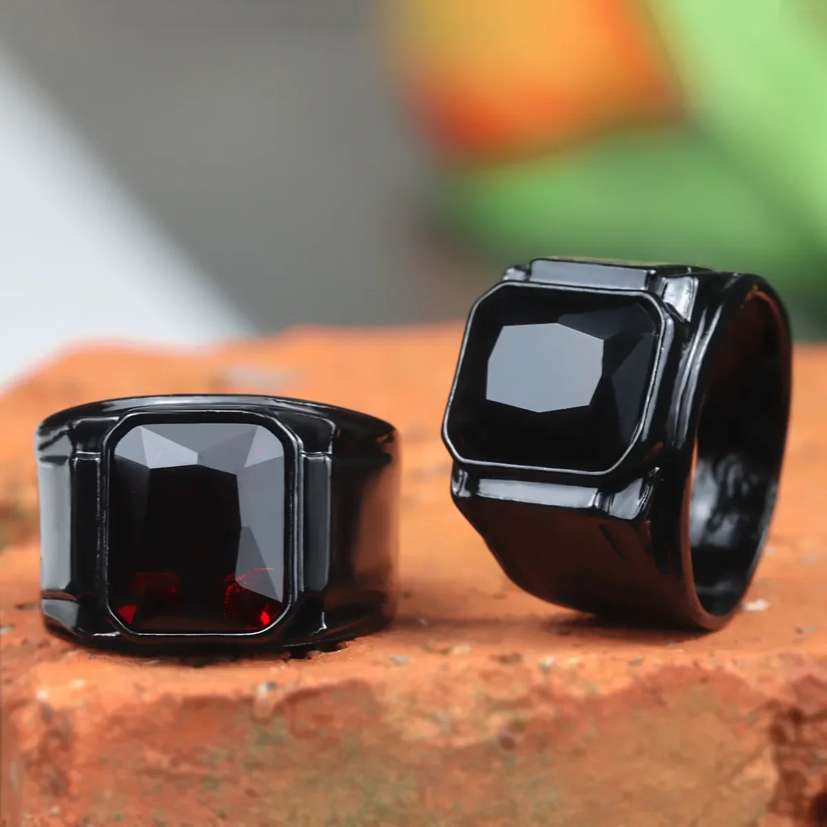 Vintage Schwarz Rot Neue Mode Hand Ornament Punk Hip Hop Persönlichkeit Herren Ring Geschenk für Männer und Frauen Mohamed Sari Sos Эма Sezю