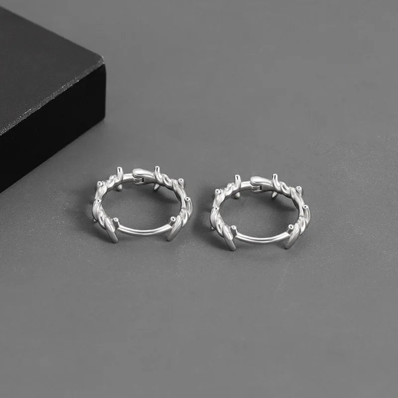 Hiphop Punk Thorn Creolen für Männer Frauen Klassisches Piercing Ohrknorpel Tragus Einfacher Huggie Hoop Rock Schmuck Geschenk