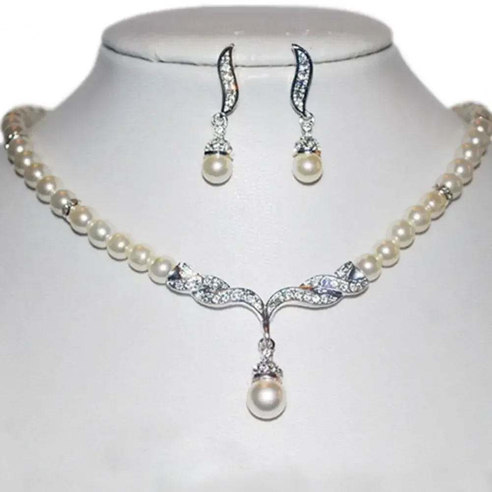 Elegante Halskette Ohrringe Frauen Mode Schmuck Set Faux Perle Braut Hochzeit Legierung Party Ohrstecker Halskette Ohrringe Set