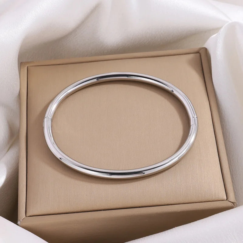 ZAKOL Wasserdichtes Edelstahl-Manschettenarmband, Armreifen für Damen, glattes Metall, zu öffnende Armbänder, Schmuck, Geschenk