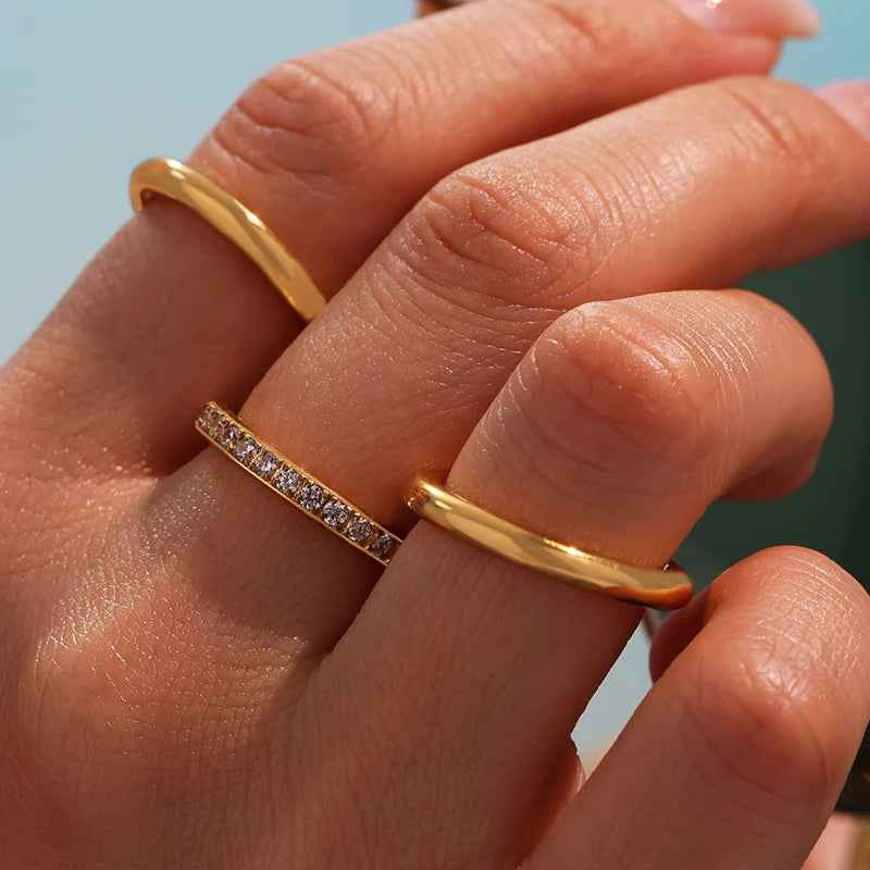 Liora 3-in-1-Ringe mit kubischem Zirkon für Damen, dünn, 18 Karat vergoldet, Edelstahl, Eheringe, Ringe für Frauen, Zeigefinger-Schmuck