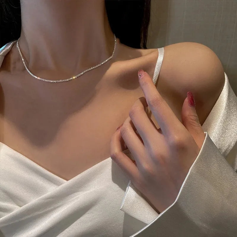 Glänzendes, funkelndes, versilbertes Schlüsselbeinketten-Halsketten- und Armband-Schmuckset für Frauen, minimalistisches Sternenhimmel-Zubehör