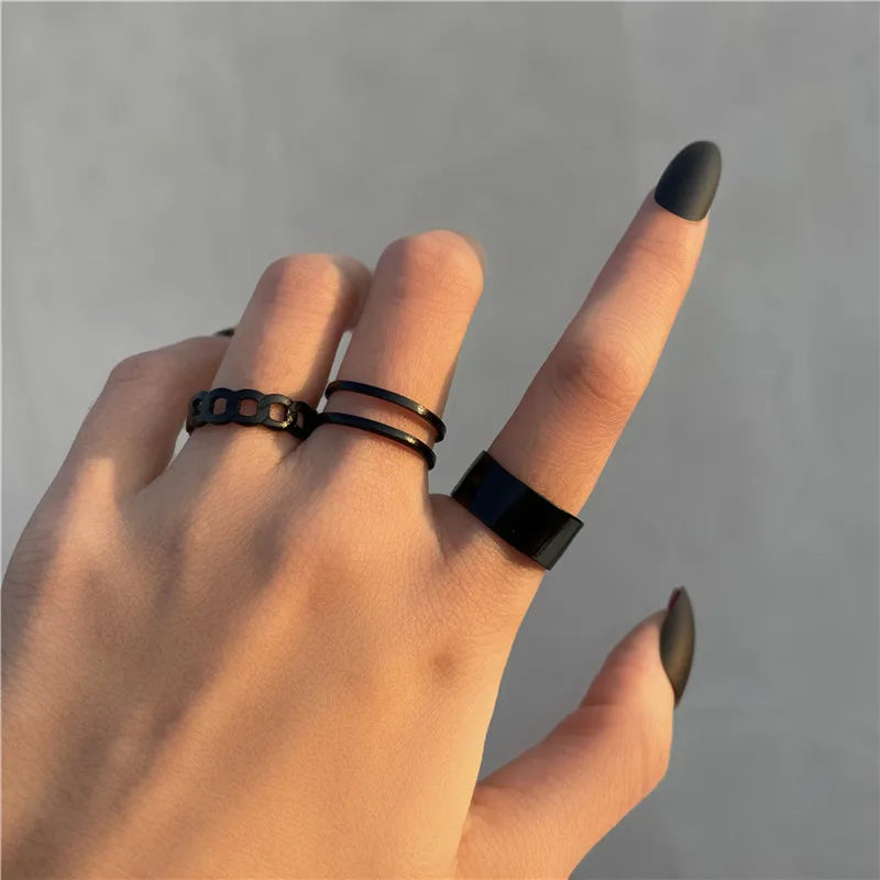 Boho Zirkon Ringe Set für Frauen, Gold Farbe Böhmen Kristall Brief Liebe Herz Mond Pfeil Blume Ring Hochzeit Schmuck Geschenke
