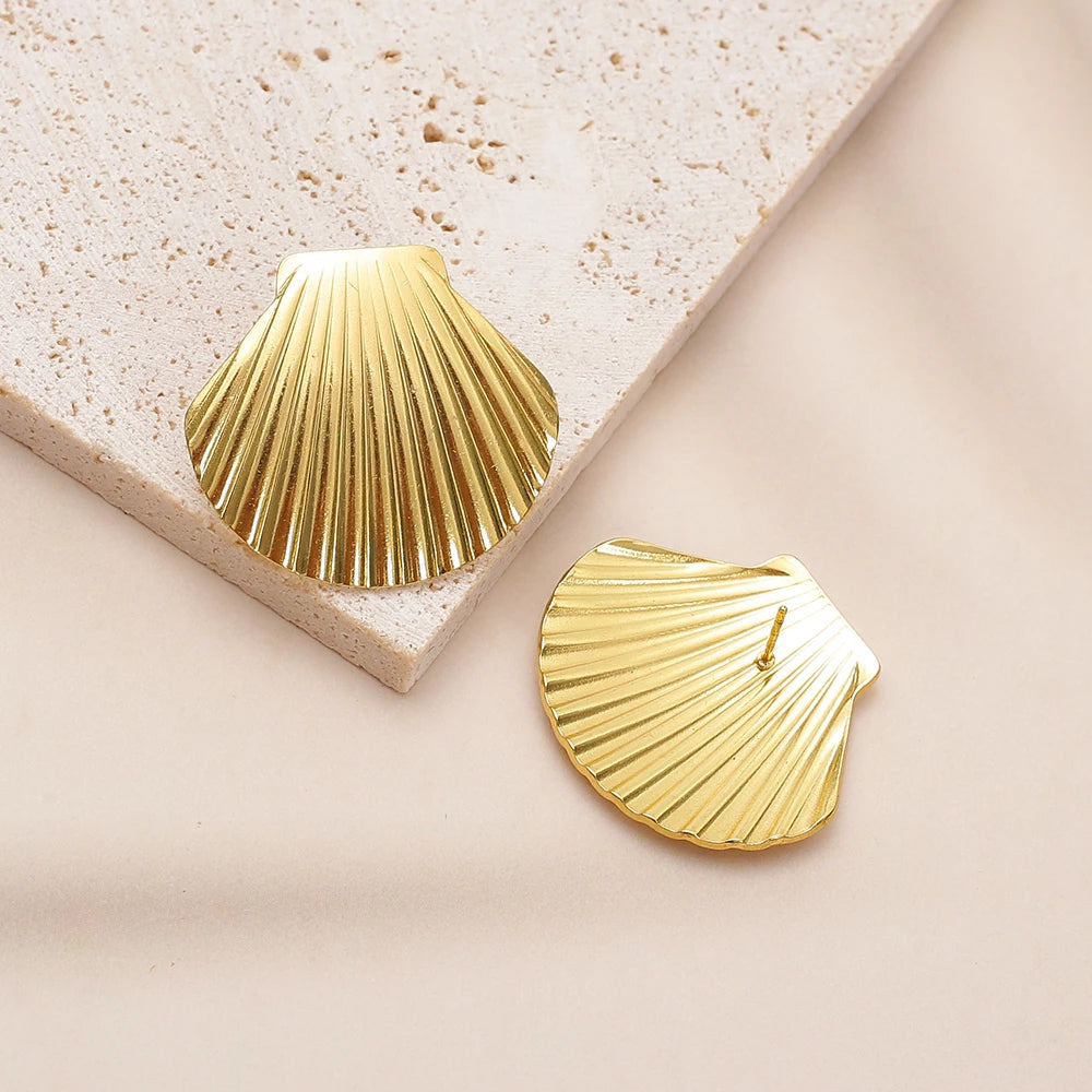 Fächerförmige Muschel-Ohrstecker aus Edelstahl für Damen, 2025, Nischendesign, Sommer, Strand, Party, Ohrringe, Edelstahl, Goldfarbe