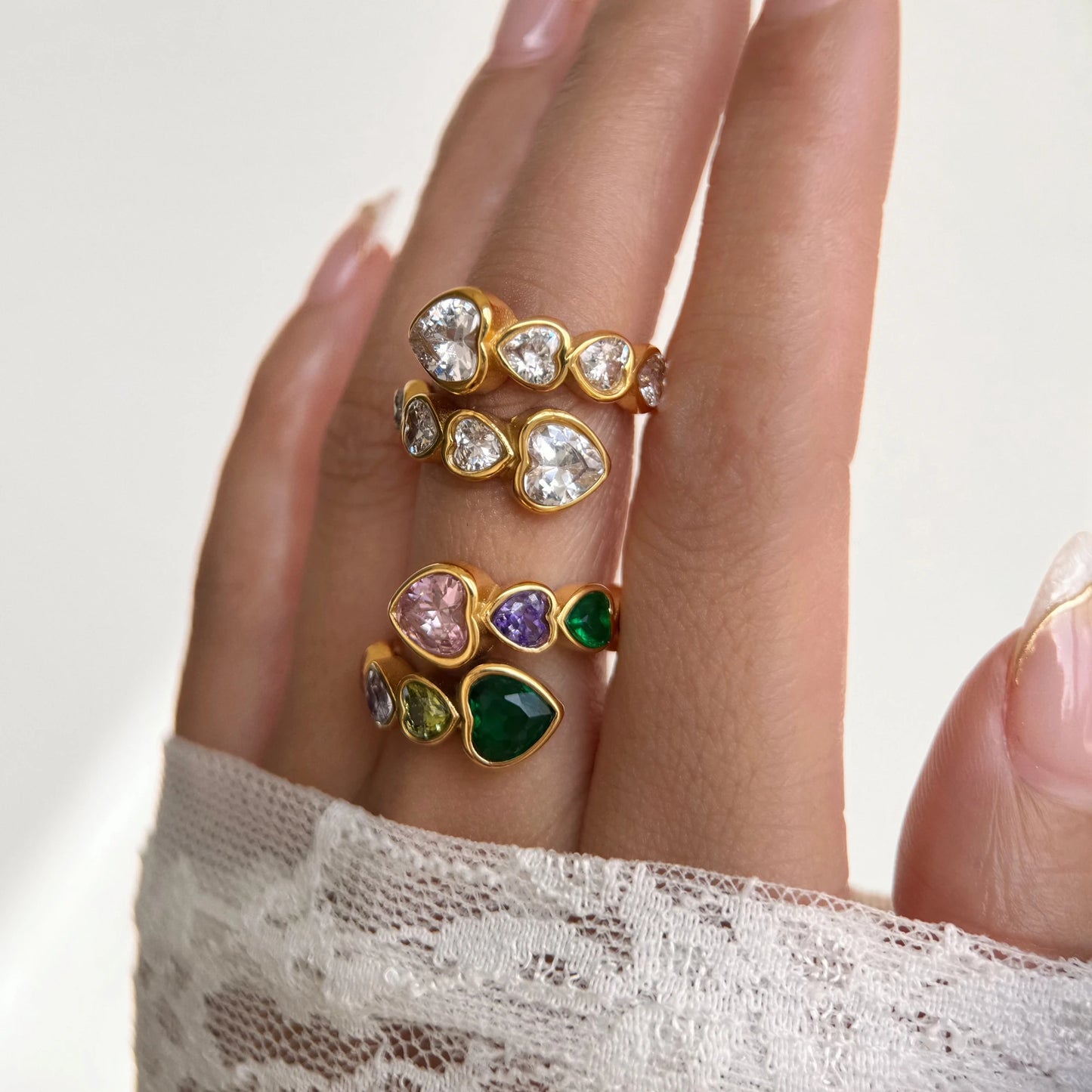 DASEIN 2025 Neue Liebesherz-Zirkon-Ringe, 18 Karat vergoldet, hypoallergen, Edelstahl, romantischer offener Ring für Damen, Hochzeitsschmuck