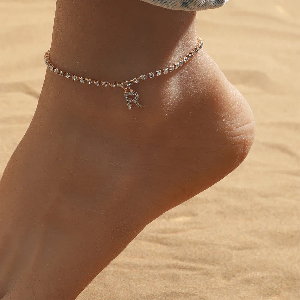 Mode Kreative Initial Buchstaben Alphabet Anhänger Strass Glänzenden Strand Fußkettchen Kette Fuß Schmuck Knöchel Armbänder für Frauen Boho
