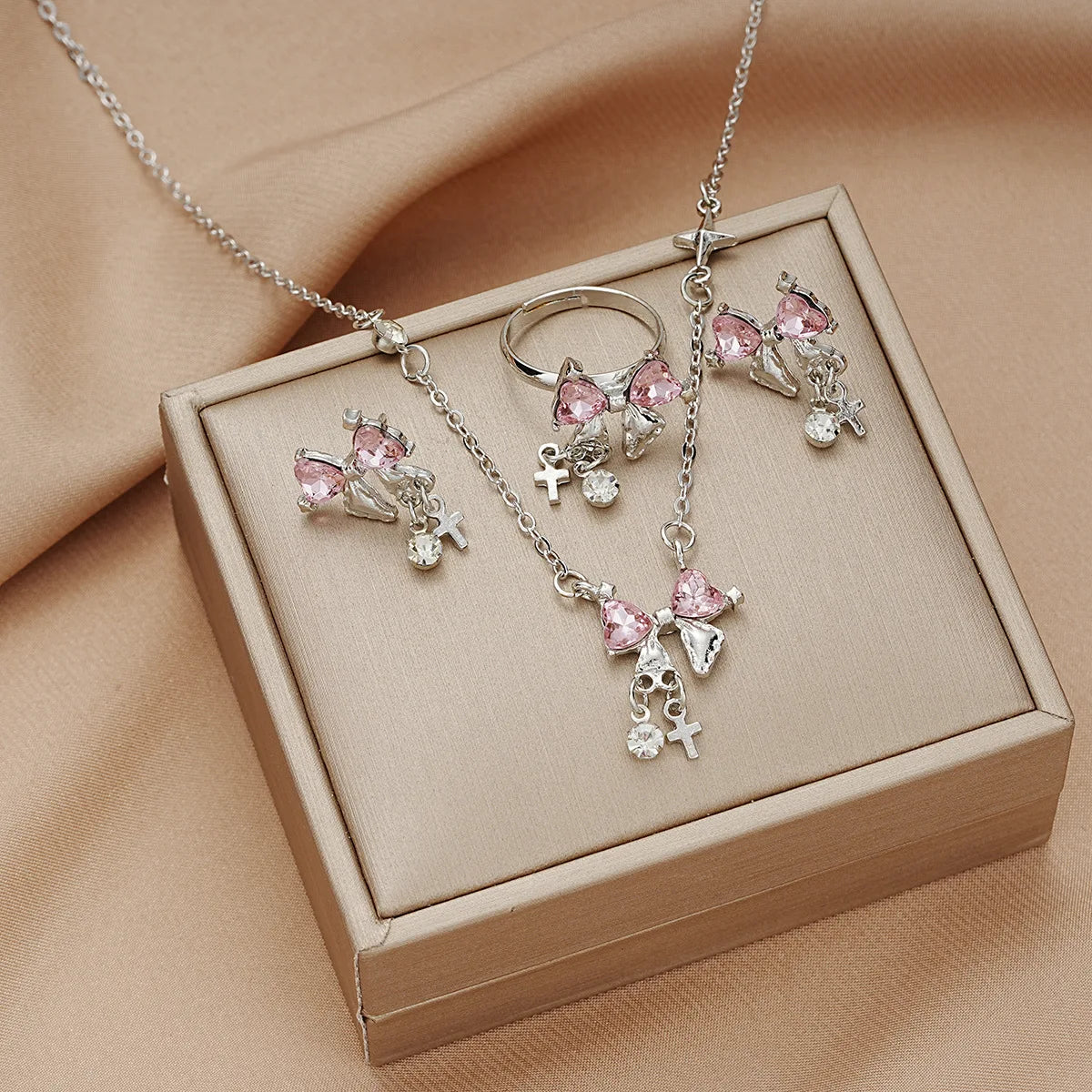 2024 Mode süße Zirkon Schleife Halskette Ohrringe Ringe Set drei Stück Silber Farbe elegante Luxus y2k Schmuck Set Party Geschenke antike