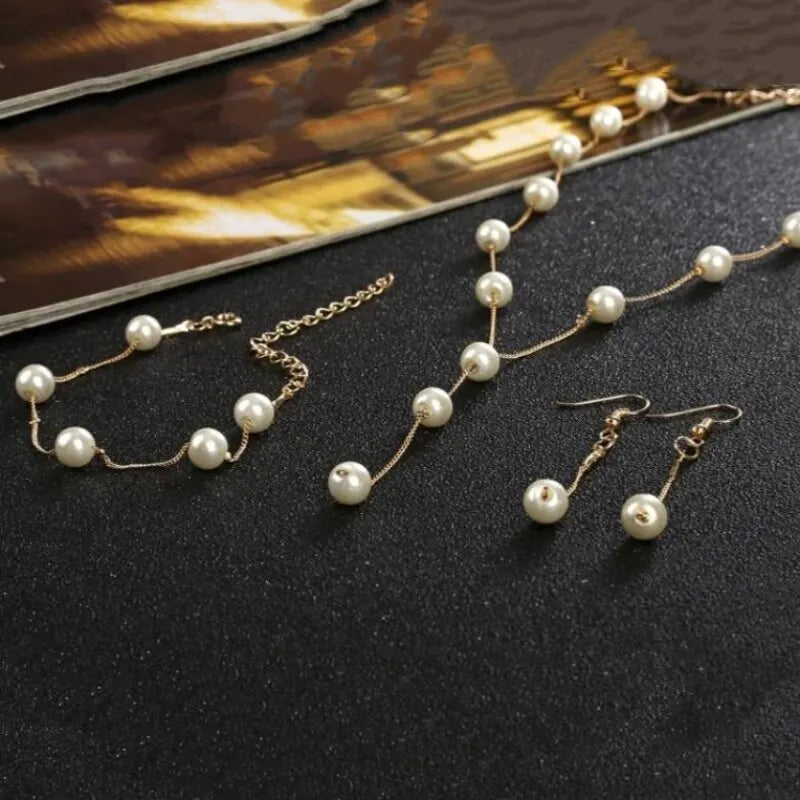 4 stücke Gold-farbe Halskette Ohrring Armband Set Damen Elegante Imitation-Perlen Sammlung Temperament Quaste Schmuck