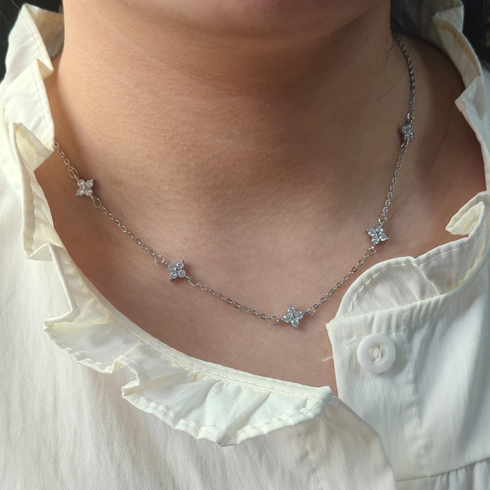 925er Silber vergoldete vierblättrige Blumen-Zirkon-Kettenhalskette für Damen, luxuriöse Kragen-Charm-Halsketten, Trend-Schmuck 2025,