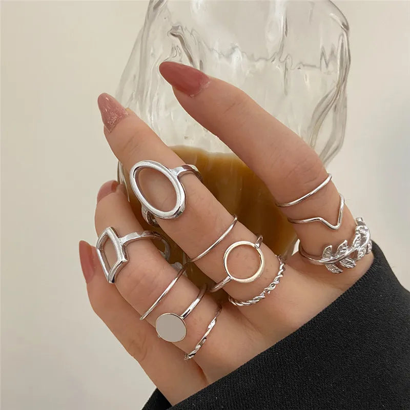 Boho Zirkon Ringe Set für Frauen, Gold Farbe Böhmen Kristall Brief Liebe Herz Mond Pfeil Blume Ring Hochzeit Schmuck Geschenke