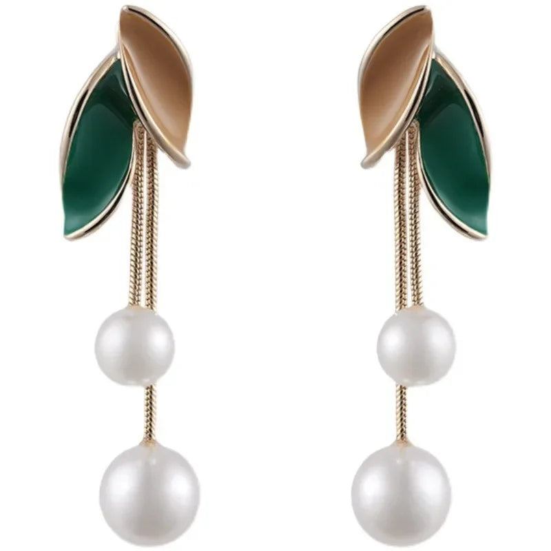 2023 neue Mode-Trend Einzigartiges Design Elegante Zarte Licht Luxus Perle Blatt Quaste Ohrringe Frauen Schmuck Party Premium Geschenke