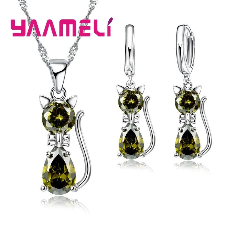 Echtes 925er-Sterlingsilber, farbige Schmucksets für Damen und Mädchen, glänzender österreichischer Kristall, niedliche Katze, Anhänger, Halskette, Huggie-Ohrring