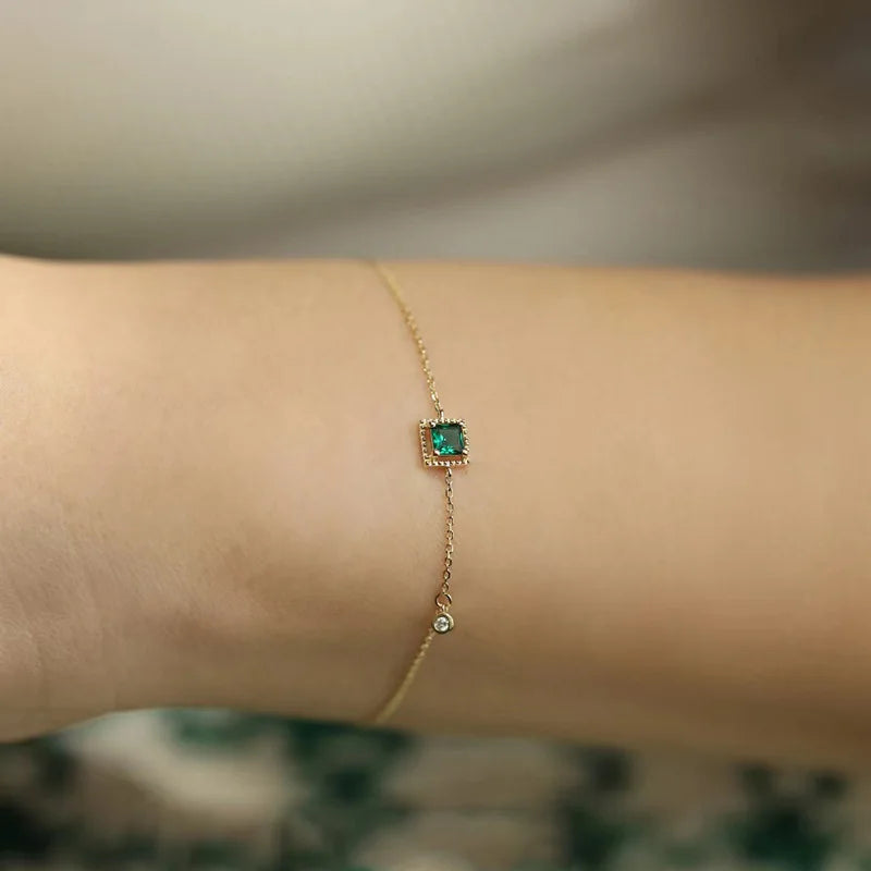 Neues quadratisches Armband aus 925er-Sterlingsilber, Temperament, grüner Zirkon, glänzendes Damenarmband, Geburtstagsgeschenk, exquisite Accessoires