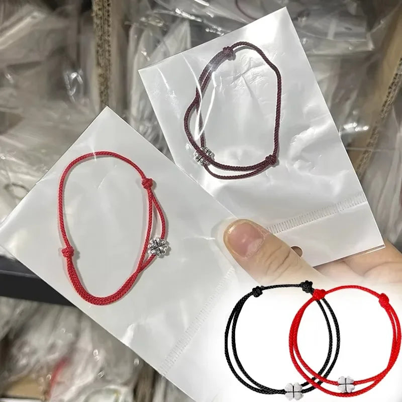1/3Pcs Minimalistischen Vierblättriges Kleeblatt Armbänder Frauen Männer Einstellbare Handgemachte Rote Glück Seil Paar Freundschaft Schmuck Zubehör