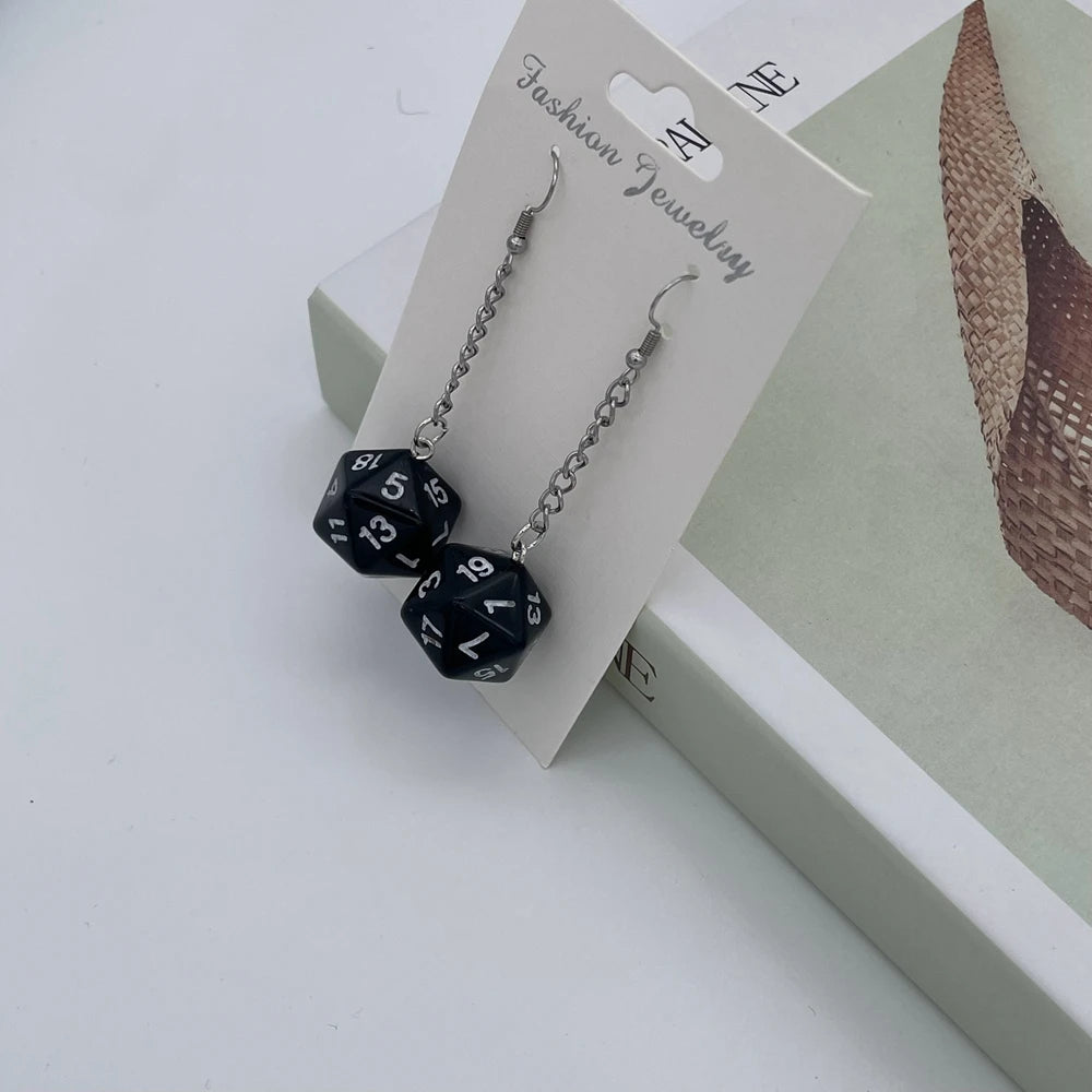 DnD D20 Harz Würfel Ohrringe für Frauen Candy Farbe Geometrische Lange Quaste Ohrring Weibliche Mädchen Partei Schmuck Geschenke