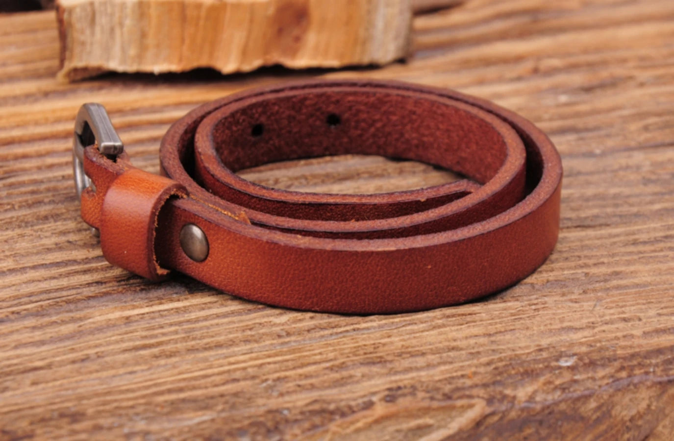 G522 Hellbraunes Punk-Biker-Armband aus Leder mit cooler Metallschnalle und doppelter Wickelarmband für Herren