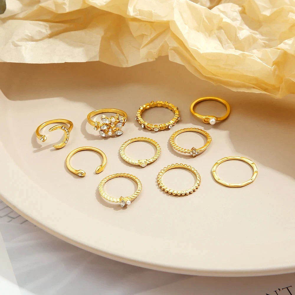 10 Stück Ringe Anzug für Frauen Goldfarbe Kettenblatt Set Bohemian Style Münze Schlange Mond Stern Party Trend Geschenk Schmuck