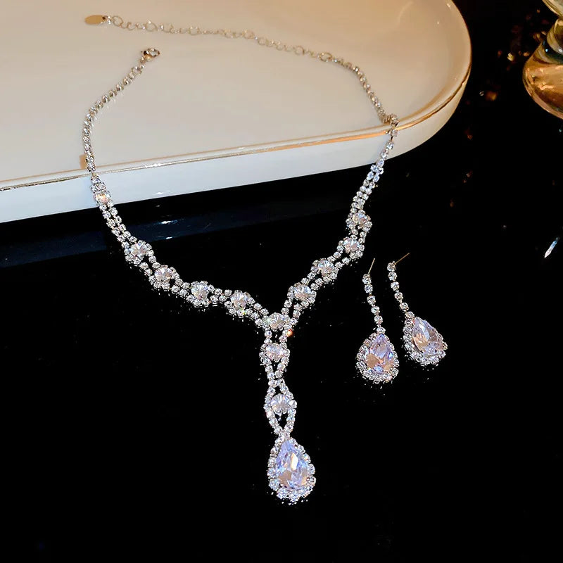 Wassertropfen U-förmige Halskette Tropfenohrringe Zweiteiliges Set Mode Halsketten Eingelegte Strass Schmucksets Hochzeitsgeschenk