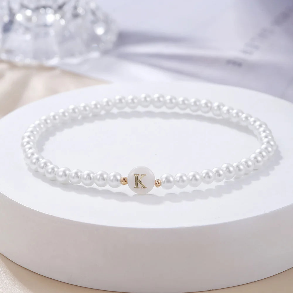 LATS Einfaches, vielseitiges 26-Buchstaben-Perlenarmband für Damen, modische elastische Perlenarmbänder, Handgelenkschmuck, Accessoires im Großhandel