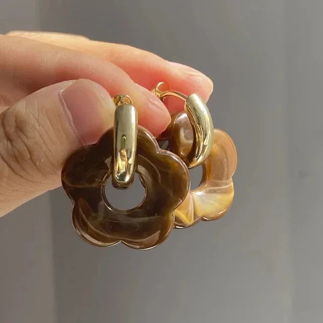 Bunte Blume Harz Acryl Charms Ohrring Gold Farbe Kreis Ohr Schnalle Creolen Modeschmuck für Frauen