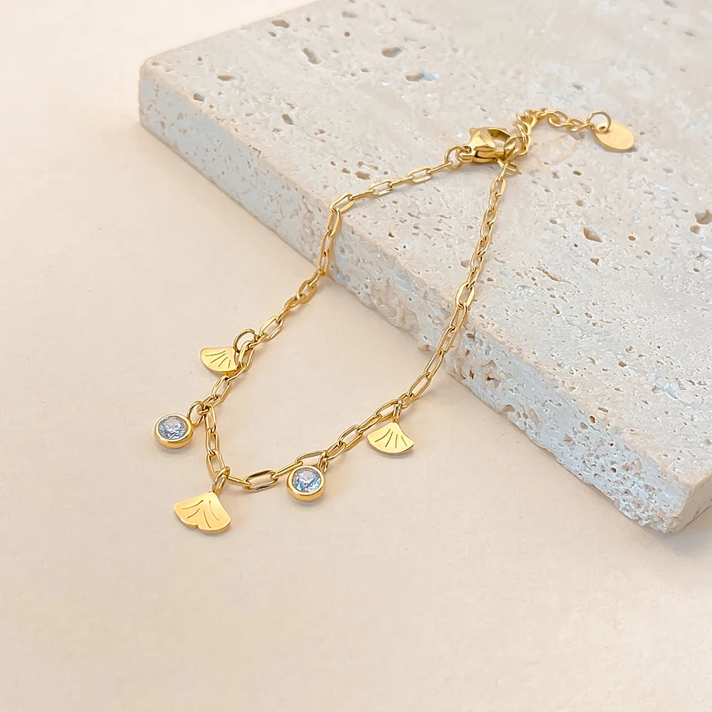 eManco Fashion Ginkgo Biloba Damen-Anhänger-Armband, 14 Karat vergoldeter Edelstahl, täglicher Schmuck, wasserdicht