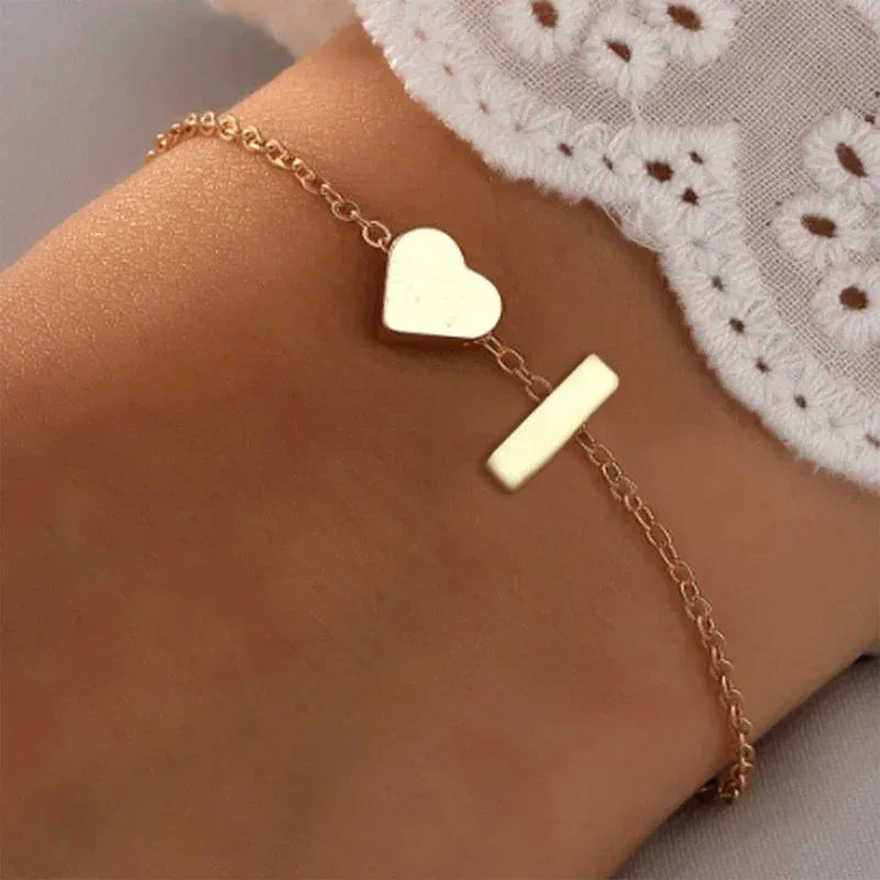 26 englische Anfangsbuchstaben-Armbänder für Liebhaber, Männer und Frauen, 2025, neue einfache DIY-Armbänder mit personalisiertem Namen, Legierung, Schmuck