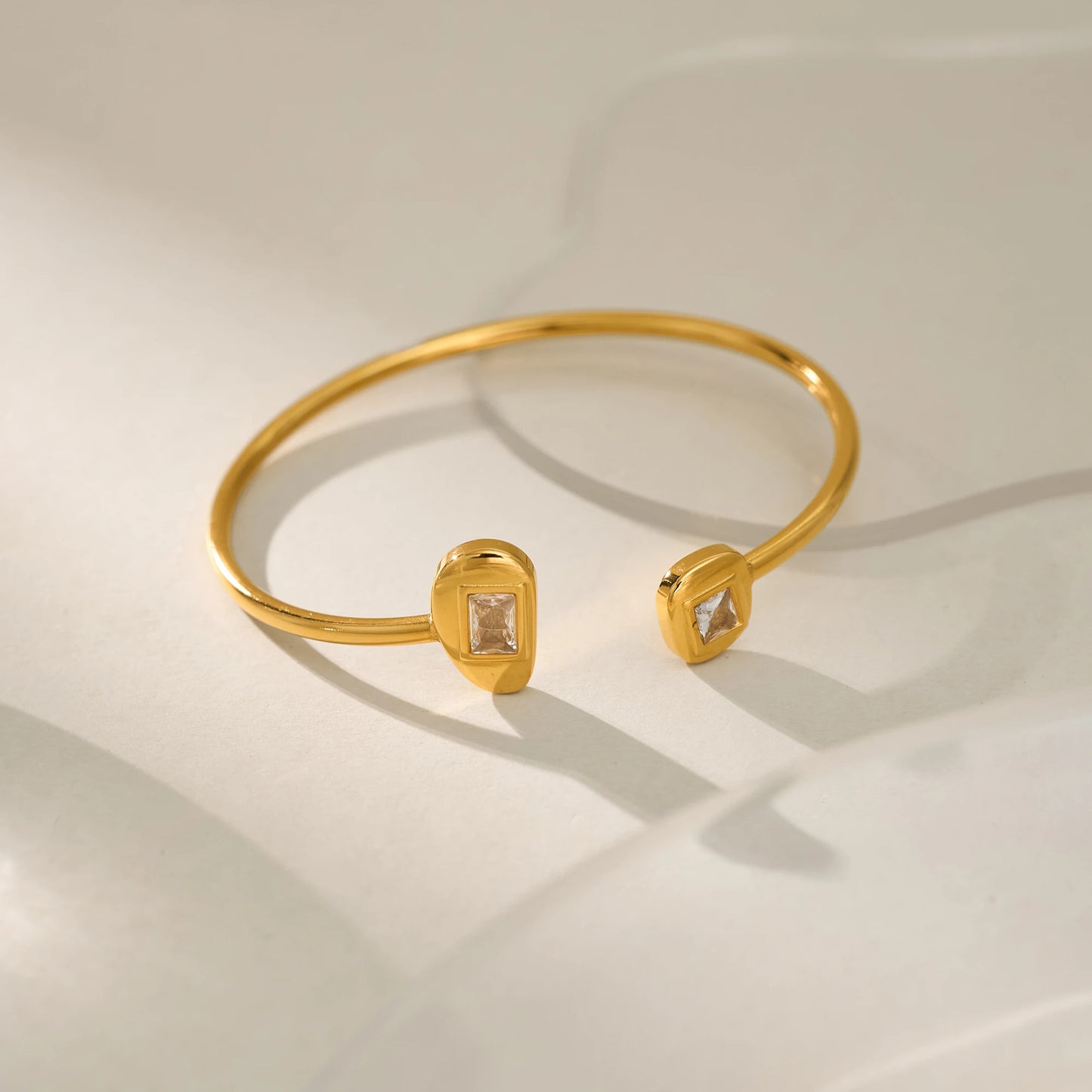 DASEIN Neue 18k Gold Überzogene Edelstahl Manschette Armband Hohe Transparente Zirkon Tänzerin Armreif INS Luxus Handgelenk Schmuck geschenke