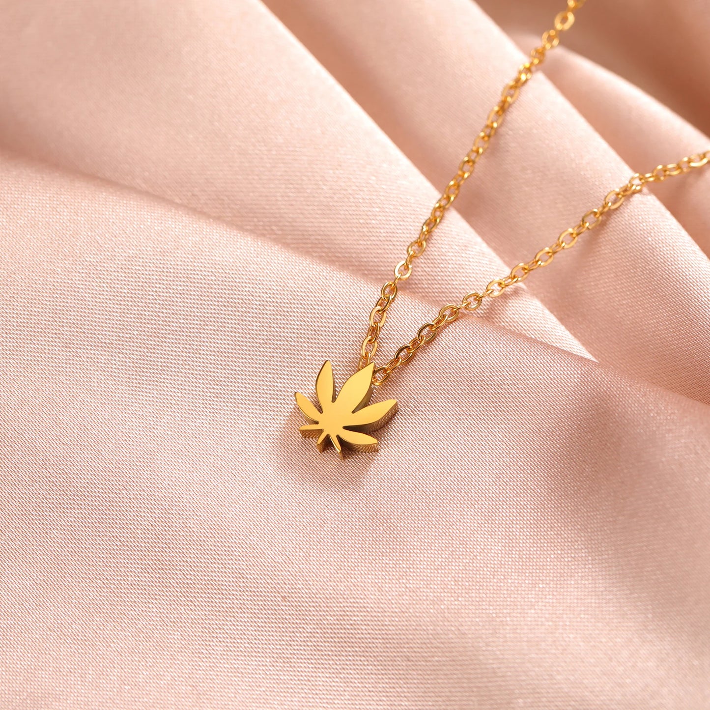 Hipee Mode Damen Schlüsselbein Kette Ahornblatt Anhänger Halskette Edelstahl Choker Halskette Halskette Frauen schmuck