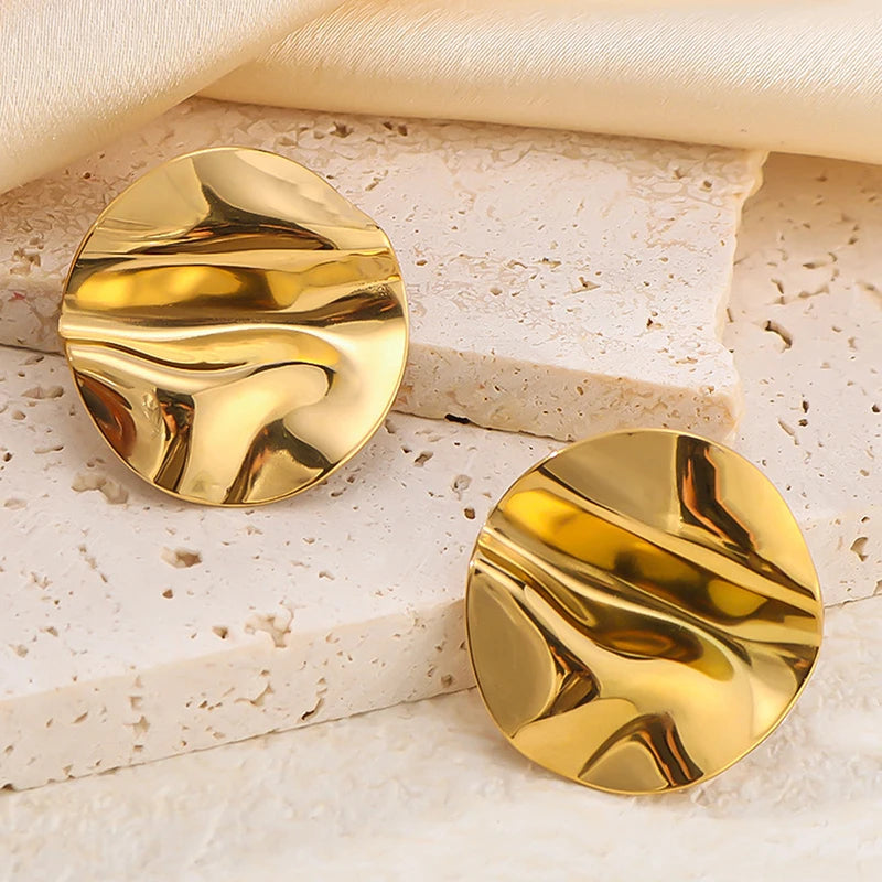 Modische kreisförmige plissierte Ohrclips ohne Piercing für Frauen, personalisiertes Design, unregelmäßige Punk-Metallohrringe, Party-Schmuck