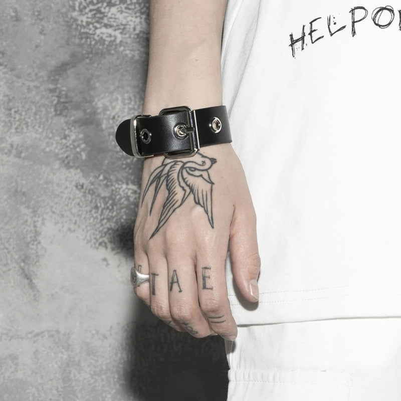 Coole Punk-Armbänder für Männer und Frauen, Retro-Armband, verstellbare Handgelenk-Gürtelschnalle, Manschettenarmband für Party,