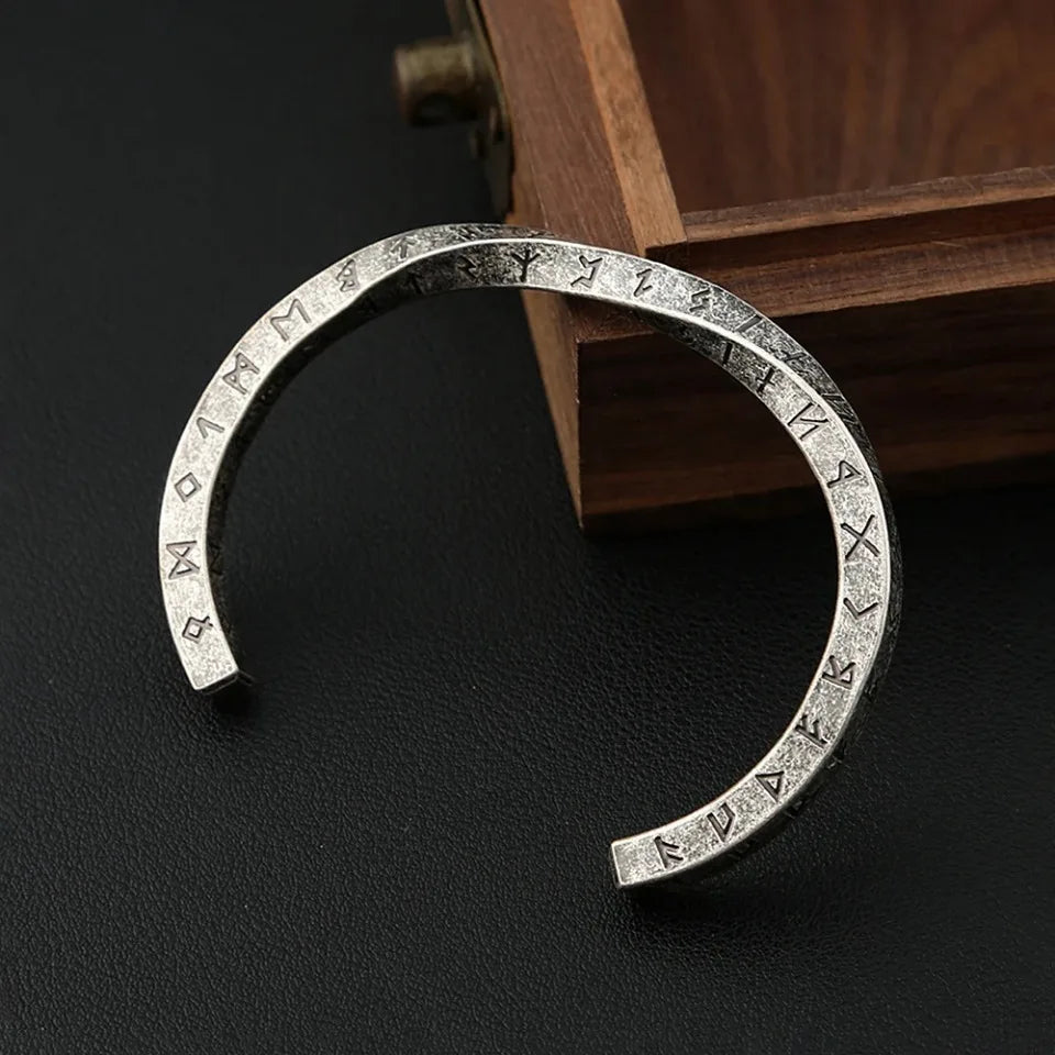 Nordic Vikings Twist Manschette Armband Punk Mode Edelstahl Viking Brief Armreifen Für Männer Vintage Partei Schmuck Dropshipping