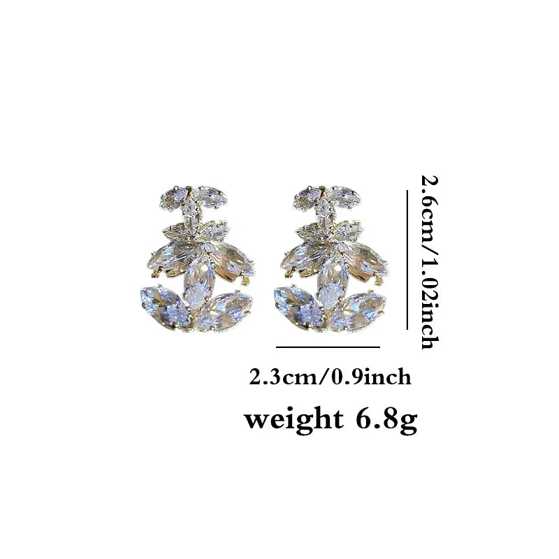 1 Paar 2024 Mode Advanced Sense glänzende Buchstaben Ohrringe für Frauen Mädchen minimalist ische vielseitige Ohrringe Schmuck Accessoires Geschenke