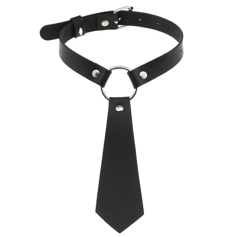 2022 neue Gothic Pu Leder Fliege Kragen Choker Halskette für Frauen Punk Bondage Kragen Halskette Männer Schmuck Drehmomente