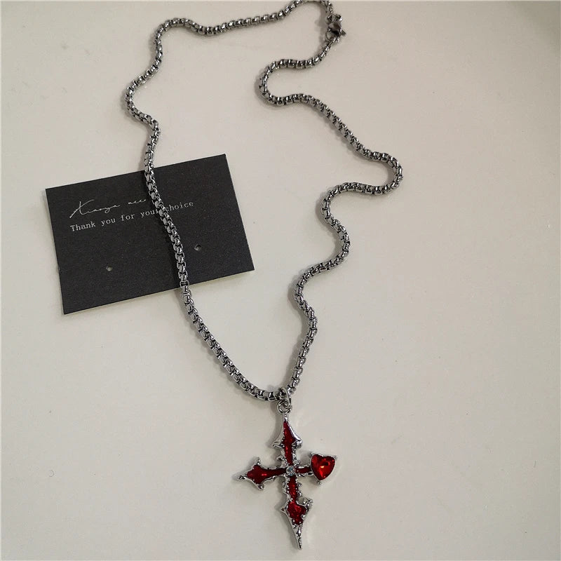 Gothic Rotes Herz Dornen Kreuz Ketten Halskette Für Frauen Männer Hip-Hop Persönlichkeit Trendy Charme Grunge Punk Schmuck Y2k zubehör
