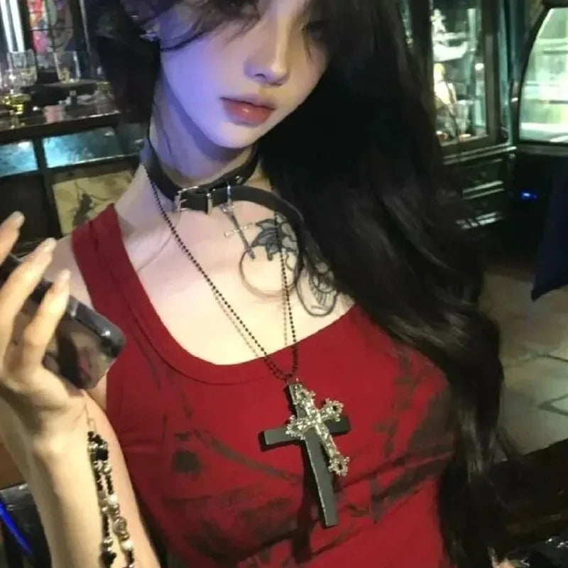 Y2K Holz Kreuz Schwarz Bohrer Anhänger Halskette für Frauen Männer Mode Vintage Coole Würzige Mädchen Hip Hop Halskette Party Schmuck Geschenke