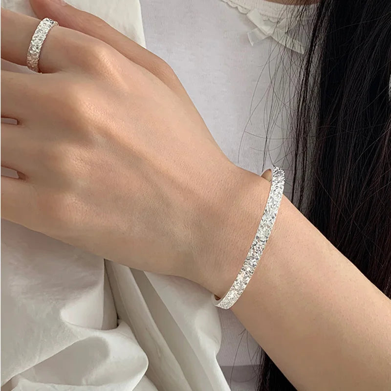 Neue 925 Luxus Glänzende Knochen Armreifen Weibliche Silber Farbe Party Zubehör Glitzern Manschette Armband für Frauen Hochzeit Geschenk