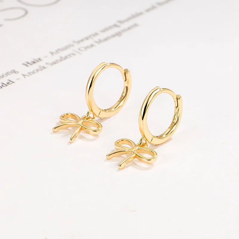 Creolen aus echtem 925er-Sterlingsilber mit geometrischer Linie und Schleife für Damen, edler Schmuck, leichte Luxus-Allergie, minimalistische Accessoires