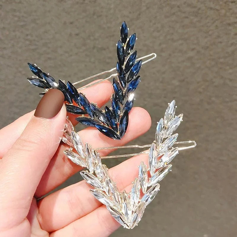Luxus Glänzende Kristall Haar Clip Für Frauen Koreanische V Form Schnalle Haarnadeln Mädchen Haar Zubehör Headwear Mode Ornamente Geschenk