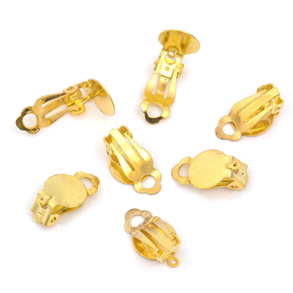 50 teile/los 10mm Kirsite Runde Flache Ohr Clip Basis Cabochon Lünette Tablett Ohrringe Clips Für Nicht Piercing Ohrringe Zubehör