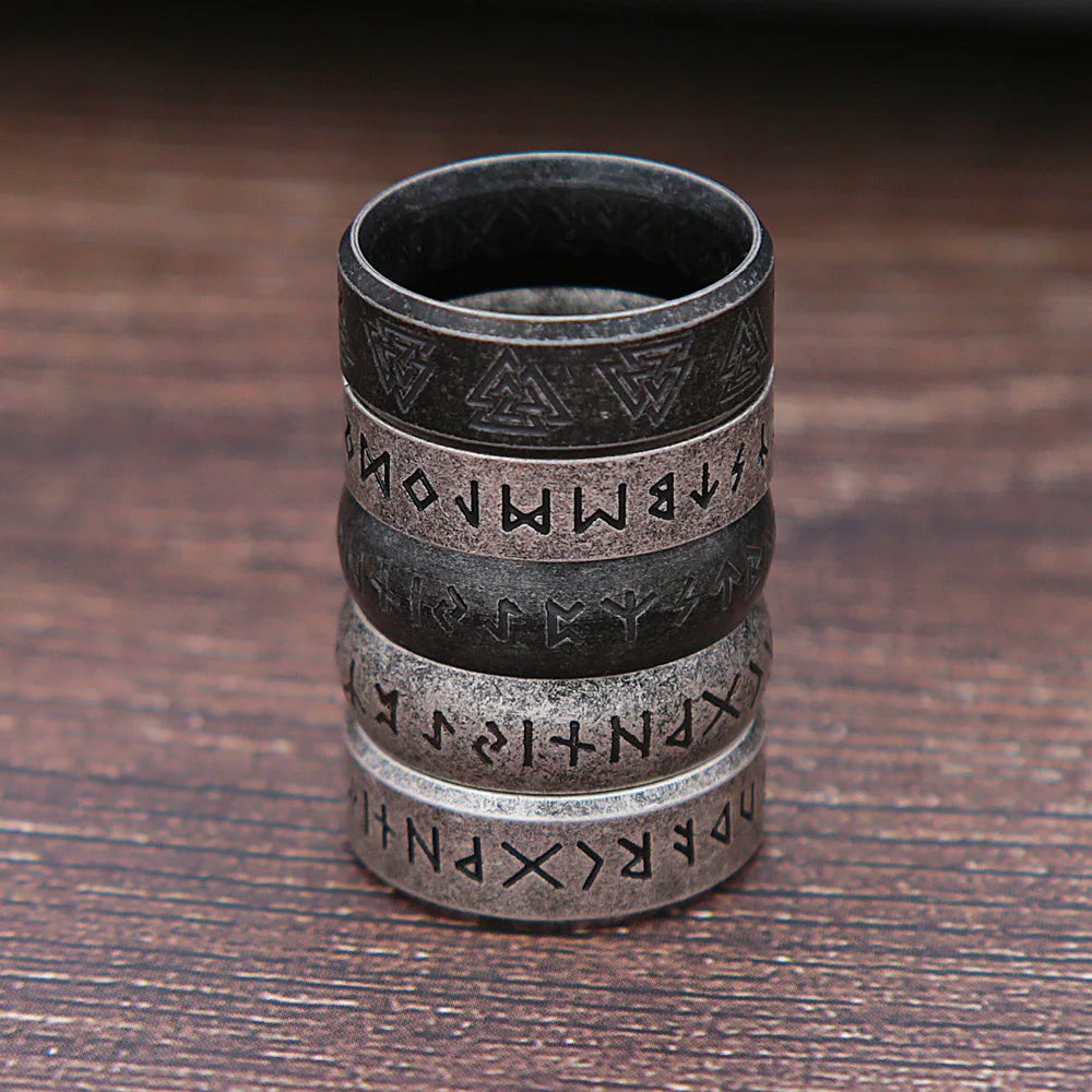 Mode Retro Viking Rune Ring für Männer Frauen 316L Edelstahl Odin Brief Ringe Paar Einfache Amulett Schmuck Geschenke Großhandel