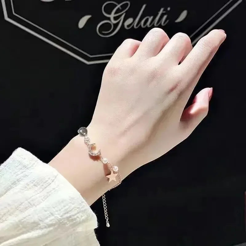 Браслет weibliches Nischen design Armband trend ige Mode einfaches Armband bester Freund Stern und Mond perlen armband Frauen Luxus Lec.
