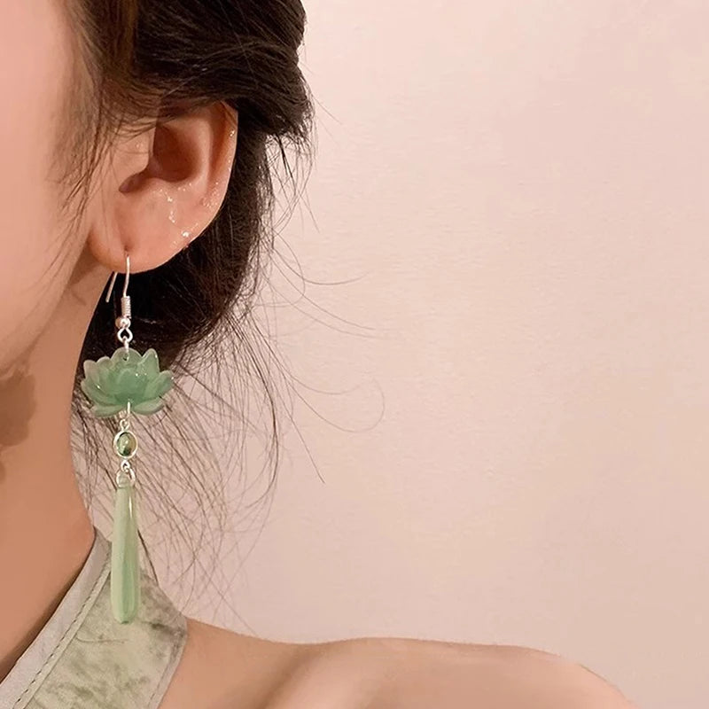 1 Paar Lotus Anhänger Quaste Ohrringe im chinesischen Stil für Frauen Mädchen klassische Retro elegante lange Tropfen Ohrringe Schmuck Geschenke