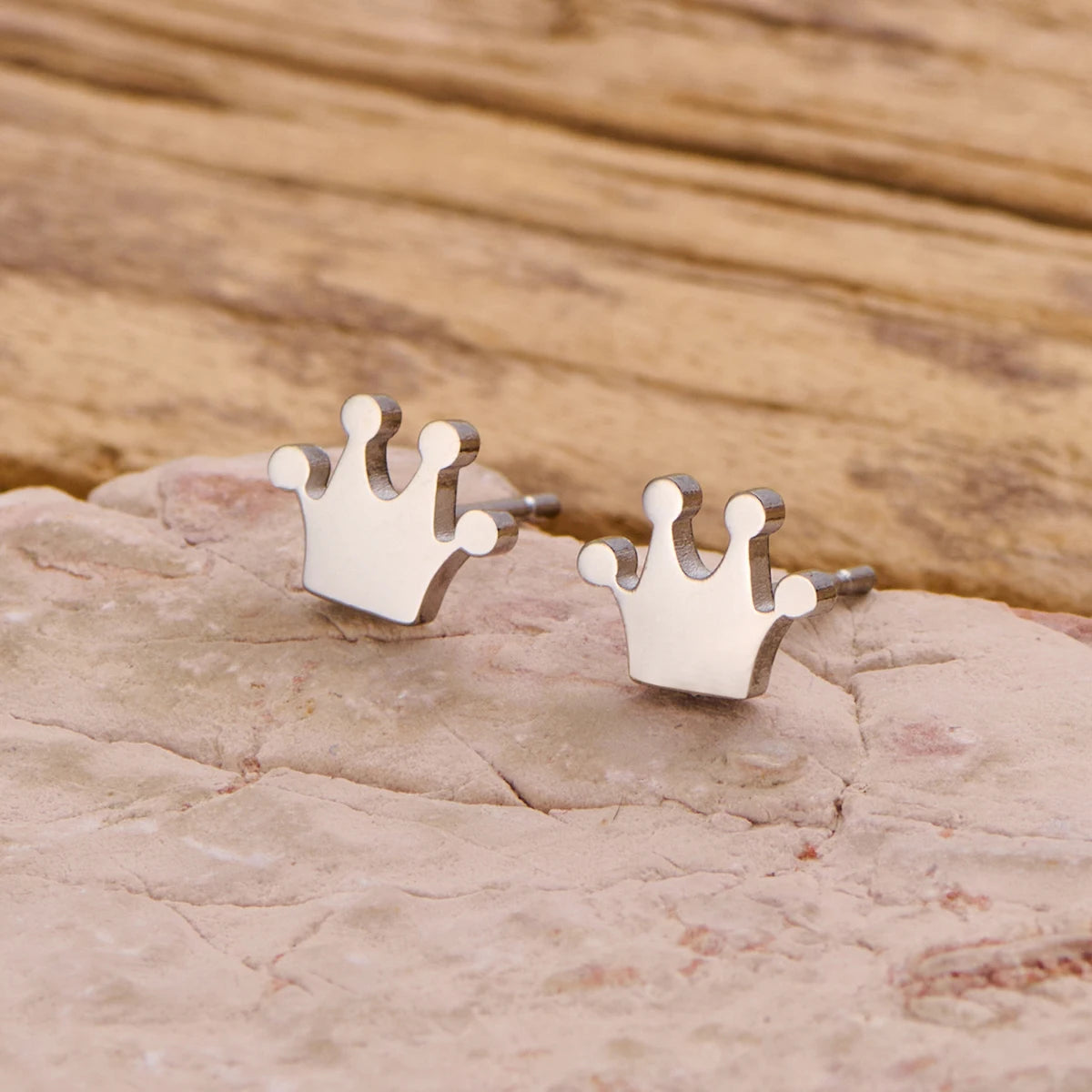 Zarte kleine Kronen-Ohrstecker für Damen, goldfarben, Geometrie, Augen, minimalistisch, Party, Sommer, Modeschmuck, Accessoires