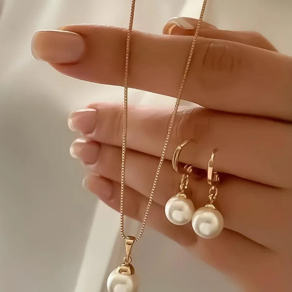 Neue Einfache Runde Perle Linie Imitation Perle Ringe Ohrringe Anhänger Halskette Vier-Stück Sets für Frauen Trend Jewerly Set Paty geschenk