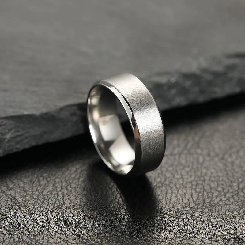 Edelstahlringe für Herren, Farben: Schwarz, Gold, Silbrig, US-Größen 6–13, einfache Bandringe für Herren