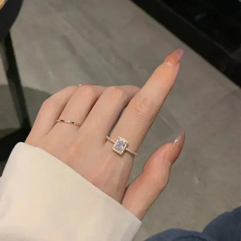 Luxuriöse klassische Moissanit-Hochzeits-Verlobungsringe für Frauen, quadratischer Glücksring, verstellbare goldfarbene Ringe, Charm-Schmuck