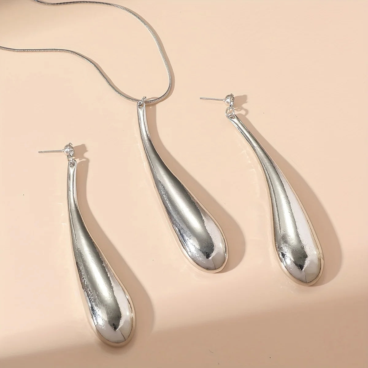 Minimalistisches Punk-Feng-Shui-Anhänger-Halsketten- und Ohrring-Set, Damen-Strassschmuck, für Alltag und Party-Anlässe, 3-teilig